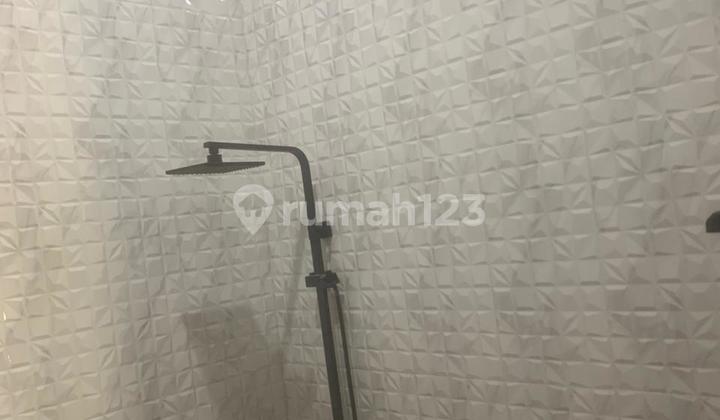 Mr. 66218 For Rent: Spacious Semi-Furnished House in Depok, Sleman