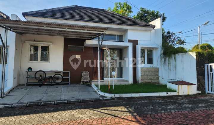 For Rent: Beautiful House in a Housing Complex Near UMY Campus For Rent: Beautiful House in a Housing Complex Near UMY Campus
