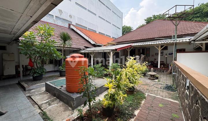 Rumah Kolonial Hitung Tanah Petojo Jakarta Pusat Hadap Barat