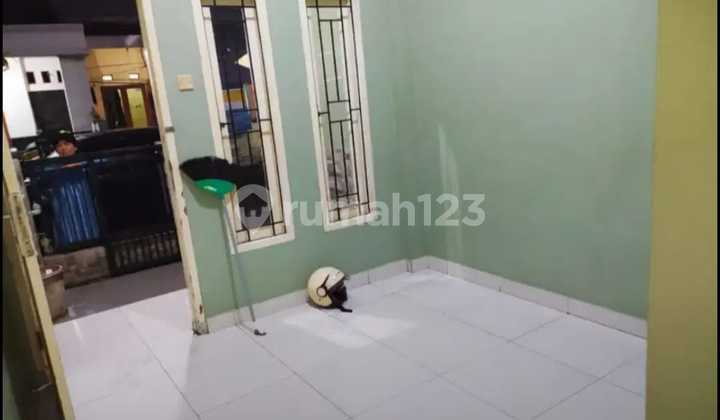 For Sale: Rental Property for Investment in a Busy Location in Sawangan, Depok 2