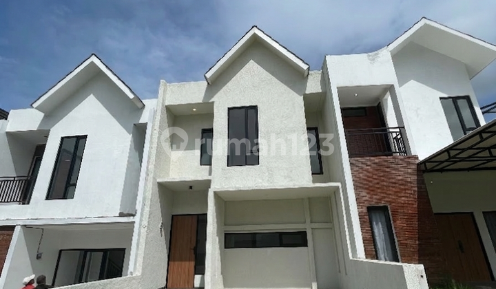 Rumah Minmalis 600 Jtan Paling Dekat Upi - Bandung Utara, Sayap Setiabudi