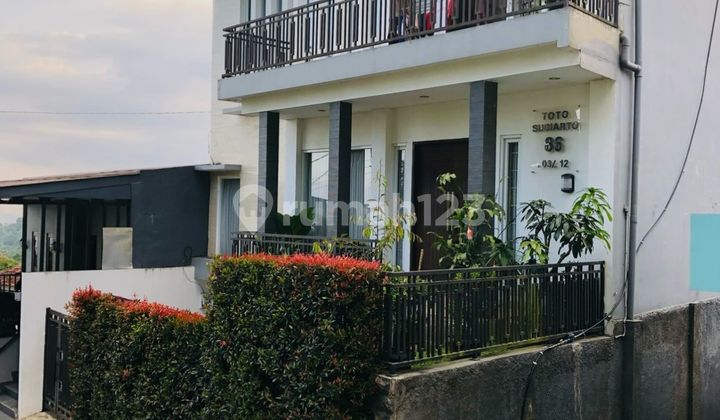 Rumah Mewah 3 Lantai Bonus Gazeebo, Dekat Floating Market Lembang 2