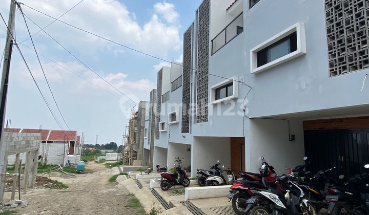 Cepat Rumah 3 Lantai Dekat Upi Bandung City Dan Mountai View 2