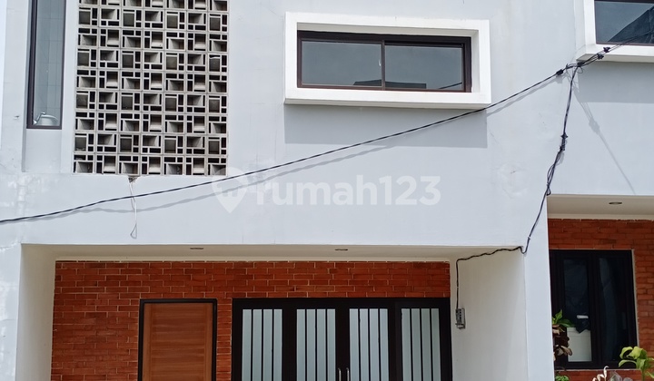 Jual Rumah Bandung Sayap Setiabudi Murah 3 lantai Jual Rumah Bandung Sayap Setiabudi Murah 3 lantai