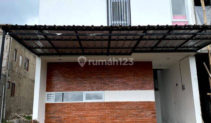 Rumah 2 Lantai di Setiabudi SHM Bandung City View 2