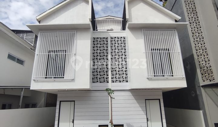 Rumah Murah 500 Jtan Di Bandung, 2 Lantai Shm, Sayap Setiabudi, Dekat Kampus Upi 2