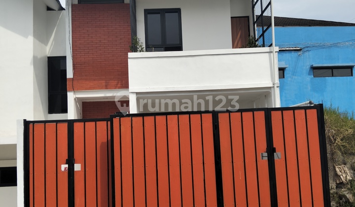 Rumah 2 Lantai Dekat Wisata Lembang & Daarut Tauhid - Bandung Utara 2
