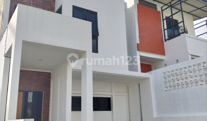 Rumah 2 Lantai Murah Di Kawasan Premium Bandung Utara, Dekat Mall Pvj Bandung, 600 Jtan 2