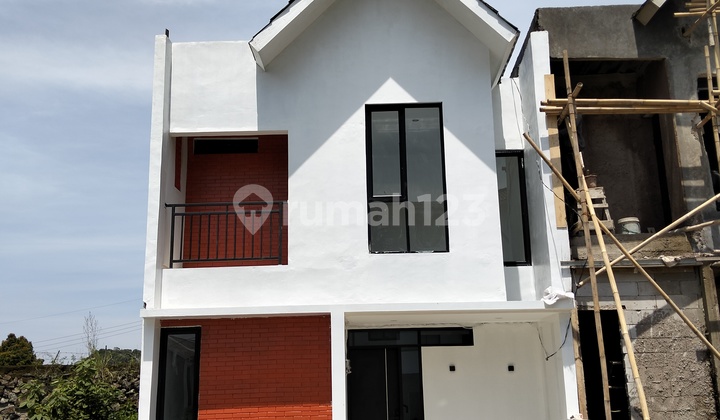 Rumah 2 Lantai Dekat Wisata Lembang & Daarut Tauhid - Bandung Utara