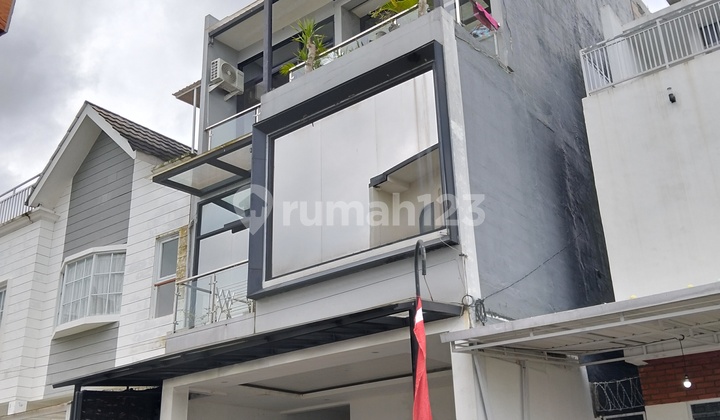 Perumahan 3 Lantai Bebas Desain Dekat Sarijadi Bandung, Free Jasa Arsitek, Shm