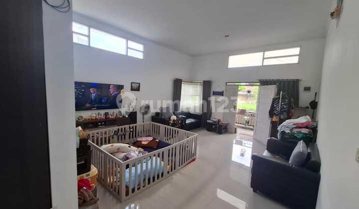 Ready-to-Occupy Hook House with SHM in Cimahi City Center - Near the Town Square & Unjani! 2