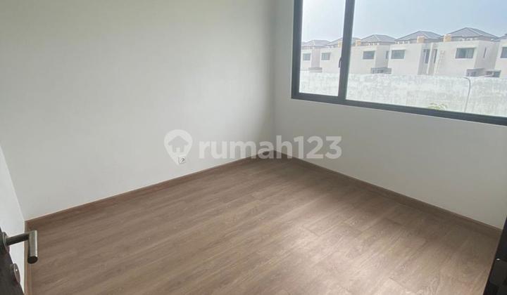 Rumah Bsd Baru Eonna- Aerra Lt 112M2 Lb 192M2 Kt 4 + 1 Km 4 + 1 Carport 2 Ac Air Pam 2