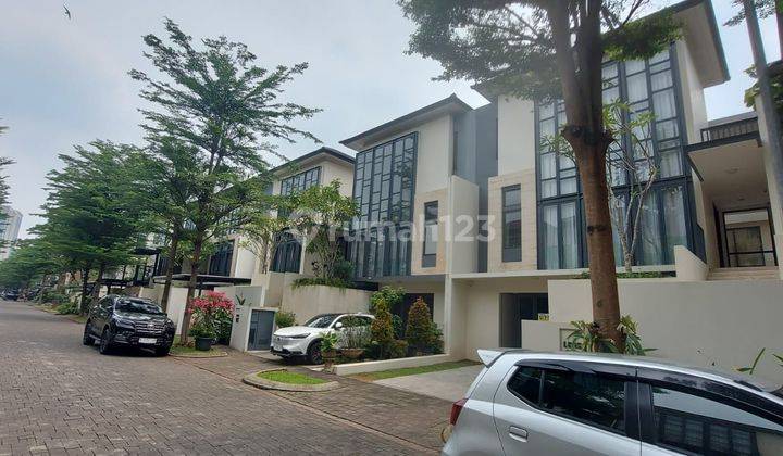 Disewakan Rumah Mewah @lancewood Navaparklt : 180 (9x20) Mlb : 242m4kt+14km+1gudang7ac3 Water Heaterkompor Kulkas Gordynlistrik : 13200 Watt Air Pam Harga Sewa 225jt/ Tahun Nego 1