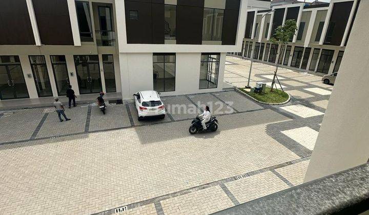 Ruko Baru Ruko Verona Junction Gading Serpong Depan.pom.bensin B P Dekat Sekolah Saint John.. Lokasi Sangat Strategis.. Uk 5x102 Lt Free Ipl 1 Th Sampai Maret 2026 Ac 2 Unitcctv 2 Unit Solar Panel Pln 3300 Watt Air Pdam  1