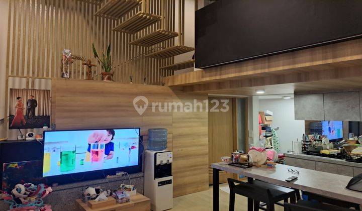 Rumah milenial IMAJIHAUS Greenwich BSD Harga MIRING*  LT 65 (5x13) LB 77 KT 3 KM 3 4 lantai mezzanine Full furnished (sofa, meja makan + 4 kursi, kitchen set, kompor 2 tungku, meja kerja di lantai 2, meja rias, kasur + divan di setiap kamar, kamar ke 3 di 1