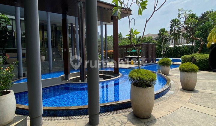 DISEWA *Rumah Imajihaus - Greenwich Park - BSD* 5X13 4 Lantai mezanine 3 KT (di kamar ke 3 ada 3 kasur) Total bisa tidur 6 orang 3 KM Full furnished *Include ;* • sofa •meja makan + 4 kursi , •kitchen set • kompor 2 tungku • meja kerja di lantai 2 DISEWA *Rumah Imajihaus - Greenwich Park - BSD* 5X13 4 Lantai mezanine 3 KT (di kamar ke 3 ada 3 kasur) Total bisa tidur 6 orang 3 KM Full furnished *Include ;* • sofa •meja makan + 4 kursi , •kitchen set • kompor 2 tungku • meja kerja di lantai 2