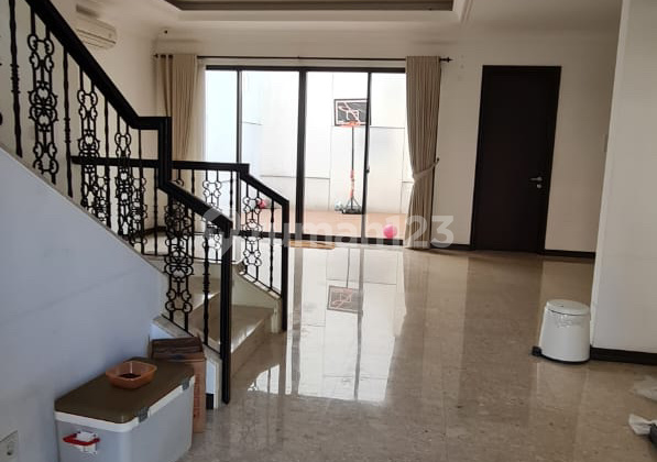 *CLUSTER MEWAH JADEITE BSD City*  LT : 200 (10x20) LB : 225 KT : 4+1 KM : 4+1 AC : 5 unit Water heater : 3  Gorden    Hadap Selatan    2