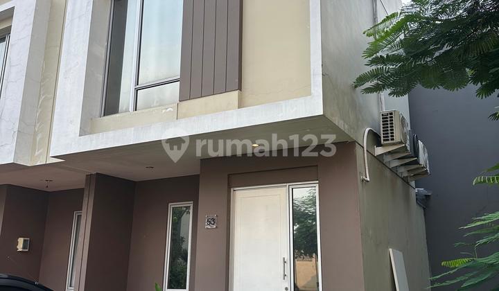Quick Sale 2-Story House @ Corral Cluster, Malibu Village - Gading Serpong, Land 40, Building 53, 2 Bedrooms, 2 Bathrooms, Dimensions 5x8, Electricity 5,500, Facilities Club House Swimming Pool, Gym Area. Quick Sale 2-Story House @ Corral Cluster, Malibu Village - Gading Serpong, Land 40, Building 53, 2 Bedrooms, 2 Bathrooms, Dimensions 5x8, Electricity 5,500, Facilities Club House Swimming Pool, Gym Area.