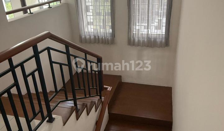 Quick Sale House Mayfield Greenwich BSD
Tidy House Ready to Occupancy, 2-Story Building - Land Area 160M2 (8X20) - Building Area 150M2 - 3+1 Bedrooms - 3+1 Bathrooms - 2 Stories - Carport for 2 Cars - 7700 Electricity - Upper Floor Fully Concrete (Ready for Upper Floor Development at the Back Section) 2