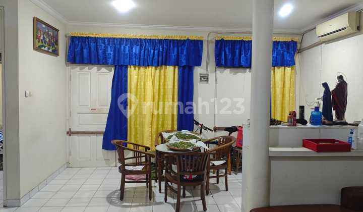 For Sale Cheap and Fast: Melati Mas House Villa, Plot 136lb, Unit 1501, 1/2 Floors, 4km, 3 SHM, Ready, North Facing, Piped Water Plus Tank and Electric Booster Pump 3500 Watt, Price 1.550m Negotiable. 2