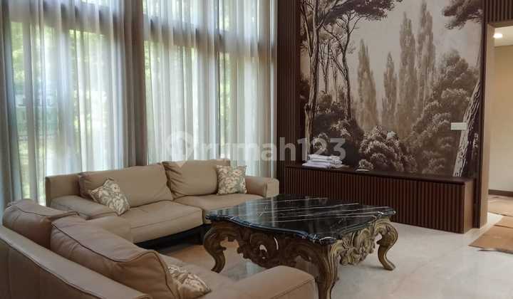 Luxury Furnished House In Lancewood, Navapark, Bsd City Land Area: 336 M2 Building Area: 349 M2 Bedrooms: 5, Bathrooms: 4 Facing: South 2