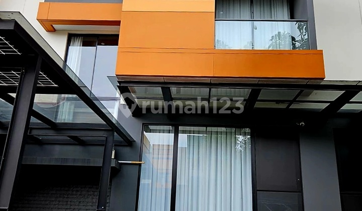 For Sale: Mozart Symphonia House, Premium Type, Land 153 (9x17), Building 196, Electricity 7700, North Facing, Full Interior, Full Furnish, 7 AC Units, 4+1 Bedrooms, 3+1 Bathrooms, PPJB, 6.7m Negotiable.