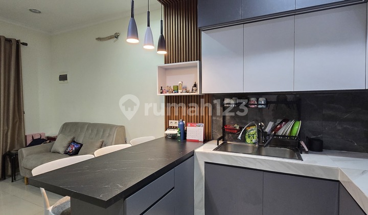 Ready-to-Occupy House @ Tesla Cluster Gading Serpong >> Land Size 6x11m》Building Area 66m² *》2 Bedrooms >> 1 Upstairs 1 Downstairs》2 Bathrooms 》Includes Canopy 》Electricity 2200VA》 2