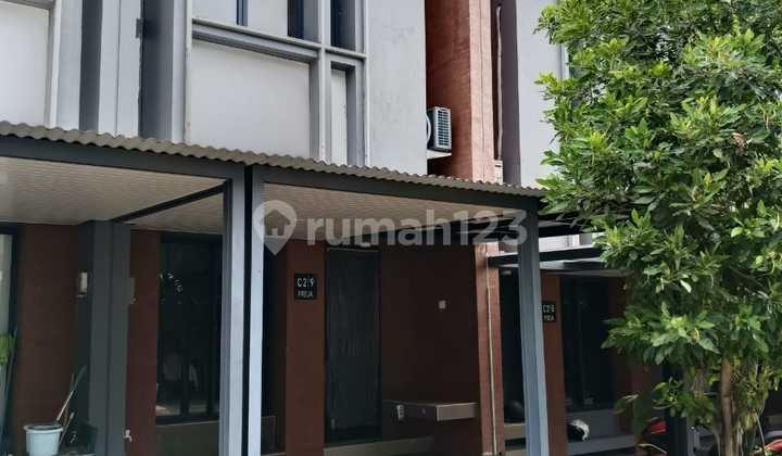 Freja House New Ready-to-Occupy Fully Furnished Home in BSD Near KRL Cisauk Station, Aeon Mall, Prasmul, Intermoda Market, ICE BSD, BSD Toll Gate.- Lot 4x10 Land Area 51 m²- 2 Bedrooms 2 Bathrooms- 2 Floors- 2200 Watt- Refrigerator Space- Clothes Drying Area- 1 CarportFurniture:Smart Door Freja House New Ready-to-Occupy Fully Furnished Home in BSD Near KRL Cisauk Station, Aeon Mall, Prasmul, Intermoda Market, ICE BSD, BSD Toll Gate.- Lot 4x10 Land Area 51 m²- 2 Bedrooms 2 Bathrooms- 2 Floors- 2200 Watt- Refrigerator Space- Clothes Drying Area- 1 CarportFurniture:Smart Door