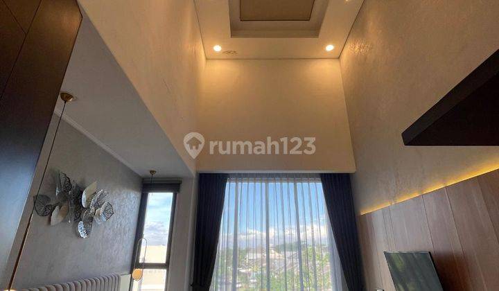 Dijual Rumah Mewah "fully Furnished" Siap Huni Dalam Area Cluster Alam Sutera. Luas Tanah: 160 M² [8x20]luas Bangunan: 422 M²legalitas: Shmhadap: Timurkamar Tidur: 5 + 2 Kamar Mandi: 3 + 1gudang: 1listrik: 11.000 Wattgarasi: 1 Mobilcarport: 1 Mobil----ban 1