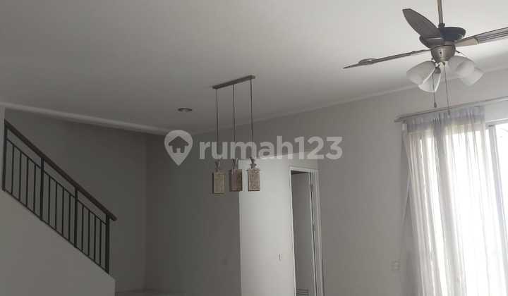 Rumah di Cluster Naturale, Foresta BSD Luas Tanah : 144 M²8X18luas Bangunan: +/-160 M²2 Lantai Kamar Tidur : 4+1 Kamar Mandi: 3+1Hadap Selatan Sertifikat: SHM 2