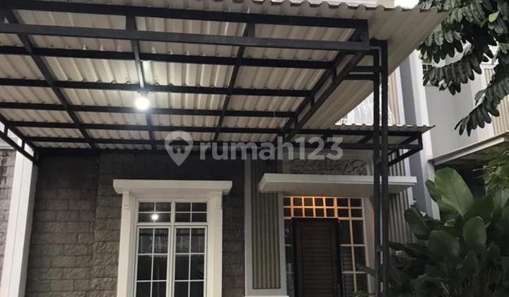 House in Menaggio Illago Cluster, Gading Serpong, Strategic Location Near Culinary Center, Ready to Occupied by End of September, 8x17 Land Size, 145 Building Size, 4+1 Bedrooms, 3+1 Bathrooms, 3 AC Units, 100 Million Rupiah per Year, Minimum Lease 2 Years.