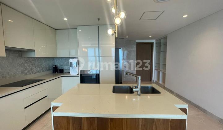 Apartment Hillcrest, Lippo Karawaci Luas 149m²4br Dijadiin 3brac Central>> Lantai Marmer Kt Parkit Solid Km Marmer Ada Bathup Air Pake Filter Khusus Ffurnish Lantai 22 - 01 View Golf  2