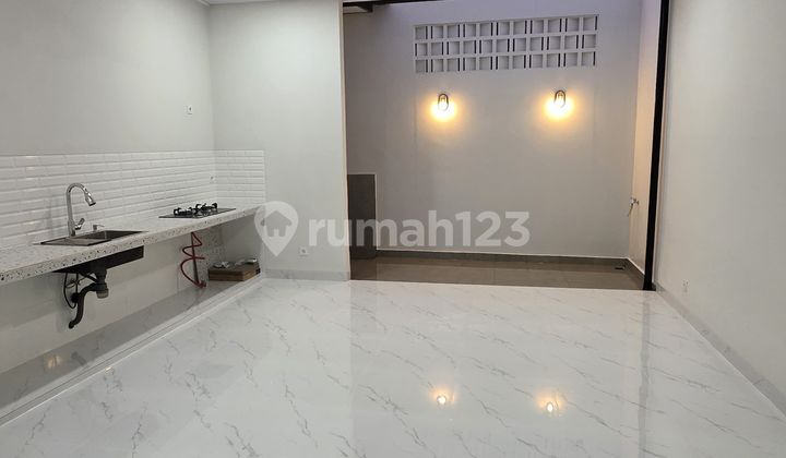 New Citra Garden Serpong House Ready to Occupy.. Already Renovated, Includes AC, Stove, Canopy, 2 Bedrooms 1 Bathroom