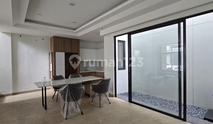 Rumah Baru Di Cluster Vasya Tanakayu - Baru Serah Terima Dari Developer>> Direct Access Ke Clubhouse, Bsd Citylt : 84 M² (7 X 12)lb : 134 M² (3 Lantai)kt : 3 + 1km : 3 + 1carport : 2ada Kanopidaya Listrik 2200 Watt >>full Furnished Standard Developer Rumah Baru Di Cluster Vasya Tanakayu - Baru Serah Terima Dari Developer>> Direct Access Ke Clubhouse, Bsd Citylt : 84 M² (7 X 12)lb : 134 M² (3 Lantai)kt : 3 + 1km : 3 + 1carport : 2ada Kanopidaya Listrik 2200 Watt >>full Furnished Standard Developer