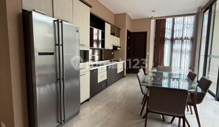 Rumah Full Furnished Navapark - Bsd Luas Tanah 180m2 (9x20)lb 242m2kt 4+1km 4+2hadap Utara Carport 2 Mobil Garasi 2 Mobil Ac *harga 200jt/thn Nego*