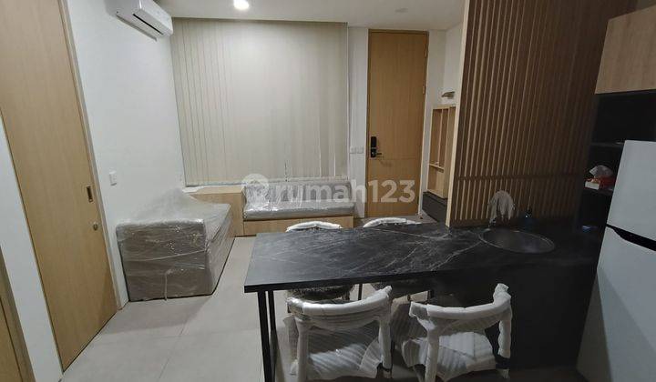 Rumah Baru Tanakayu Full.furnished Cakeppp Lt 50m2 Dan Lb 70m22 Lantai3 Kamar Tidur1 Kamar Mandi + 1 Powder Room + 1 Gudangfully Furnished (sofa, Meja Makan, Kitchen Set,kulkas)4 Ac Pam Listrik 4400 Watt Gorden Water Heater Hadap Utara*harga : 70 Jt Thn N 2