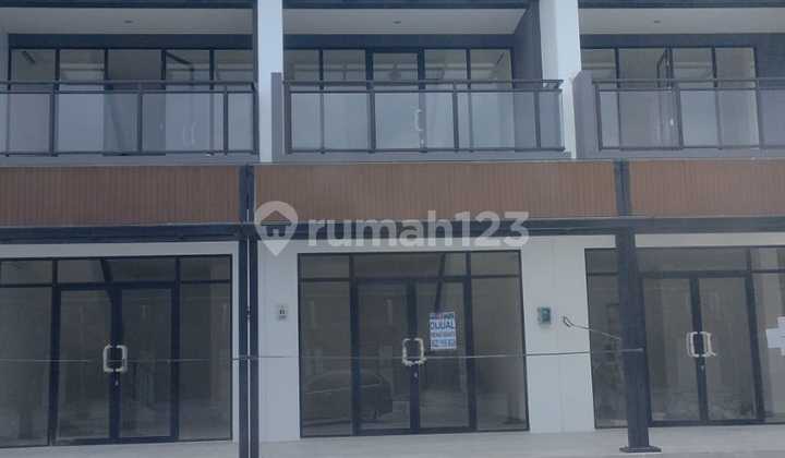 Jual Murah ..Ruko Hampton Avenue Boulevard Gading Serpong Lokasi Super Prime Satu Area dengan Black Owl , Papaya , Pusat Kuliner Gading Serpong 4,5 ×12 Bangunan 3 Lantai3 Ac2 Cctv Solar Panel PPJB Siap AJB bisa KPR