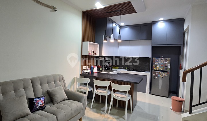 Ready-to-Occupy House @ Tesla Cluster Gading Serpong >> Land Size 6x11m》Building Area 66m² *》2 Bedrooms >> 1 Upstairs 1 Downstairs》2 Bathrooms 》Includes Canopy 》Electricity 2200VA》