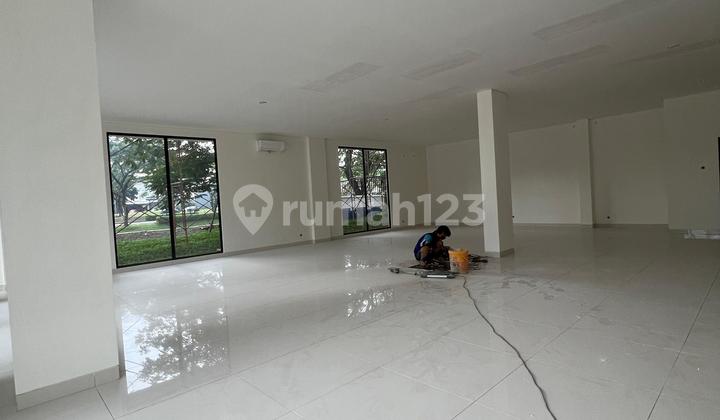 Menteng Studio Loft with Prime Location >> <7x20 (land) + 6x20 (building) >>> 3 Floors Price 750 Million / Year Negotiable Minimum 3 Years Nathalia Gading Pro 082114393820 2