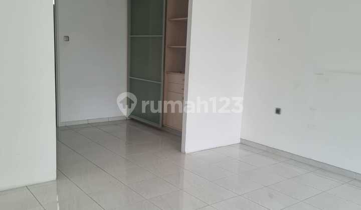 Diponegoro Park, Gunung Pelangi Street, Lippo Karawaci 2