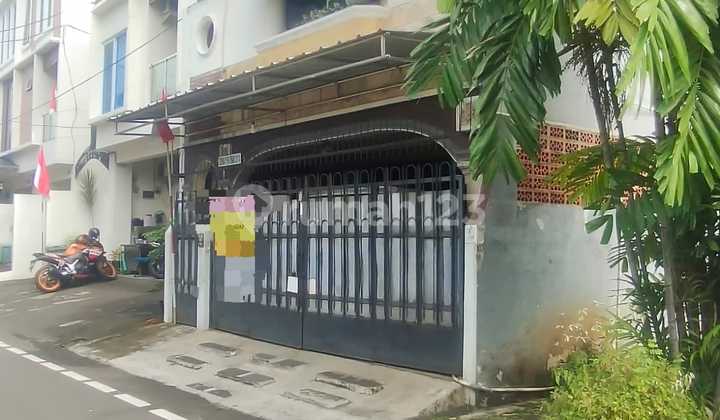Dijual Rumah Dilokasi Strategis di Cempaka Putih Jakarta Pusat