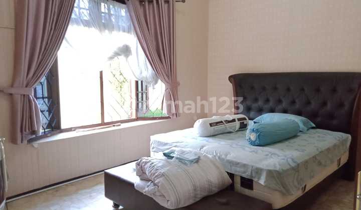 Dijual Rumah Lama Masih Terawat Dekat Stasiun LRT di Kayu Putih Jakarta Timur 2