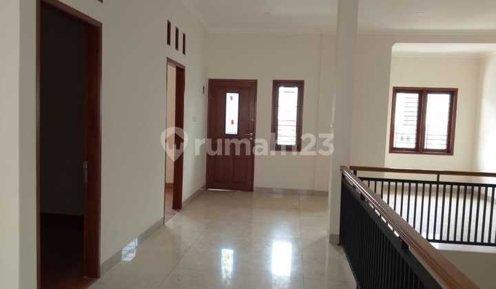 Dijual Rumah Bagus Siap Huni Dekat Stasiun LRT & Arion Mall Rawamangun Jakarta Timur