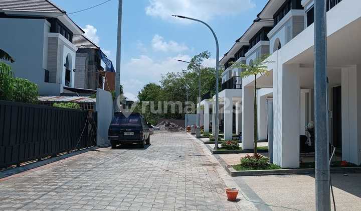 Rumah Istimewa Di Kedungmundu Dekat Rumah Sakit Primaya 2