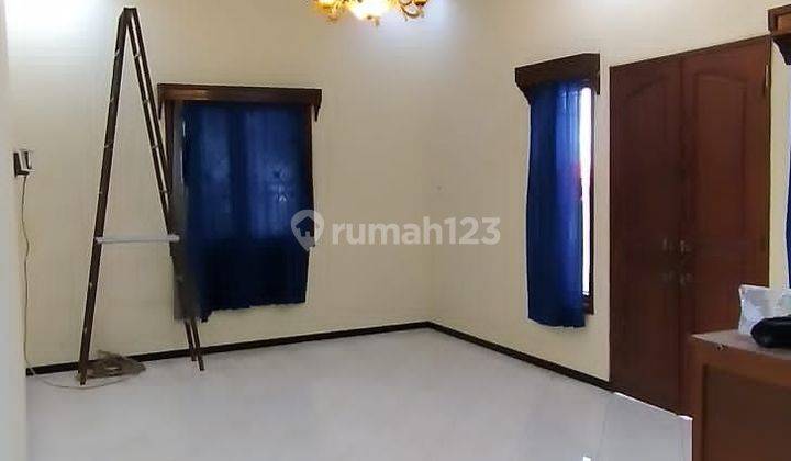 Rumah Tengah Kota Dan Strategis Di Karang Tempel  2