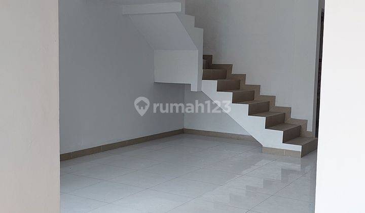 rumah  2 lantai di ketileng dekat rumah sakit  wongso negoro 2