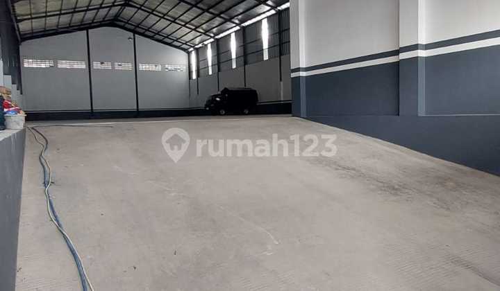 Strategic Warehouse Near Manyaran Toll Exit 2