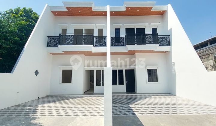 Rumah Tengah Kota Strategis Dekat Tol Gayamsari 2
