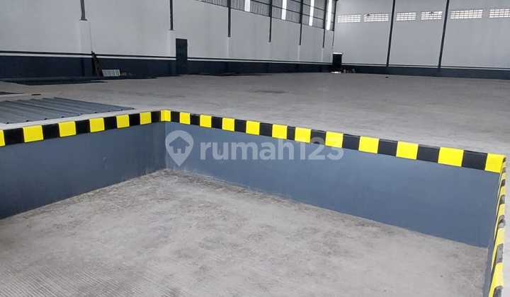 Strategic Warehouse Near Manyaran Toll Exit 1