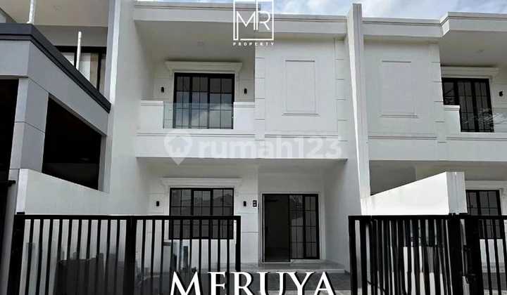 Rumah Rapih Bergaya American Modern Di Taman Vila Meruya 